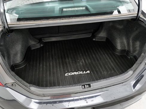 Used 2016 Toyota Corolla L FWD image 31