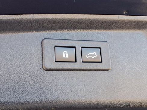 Used 2022 Subaru Outback Wilderness image 7