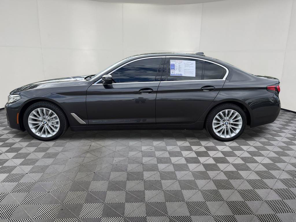 Used 2023 BMW 530i xDrive w/ Premium Package AWD/4WD image 4