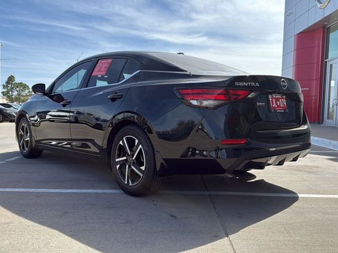 Used 2025 Nissan Sentra SV w/ All-Weather Package image 9