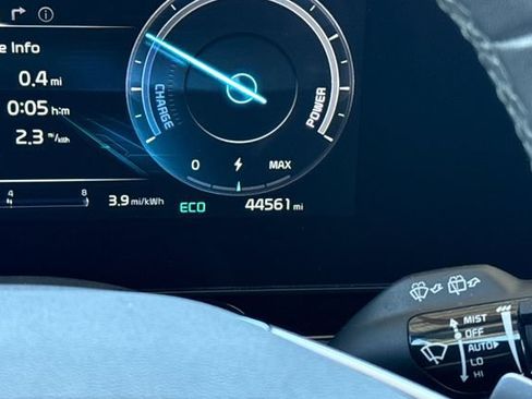 Certified 2024 Kia Niro Wind FWD image 35