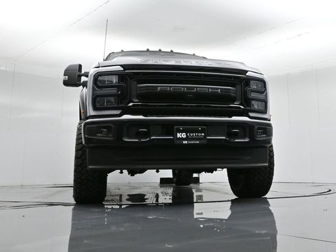 New 2026 Ford F250 Lariat w/ Black Appearance Package image 54