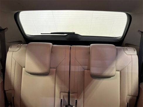 Used 2019 Volkswagen Atlas SE w/ Towing Package image 19