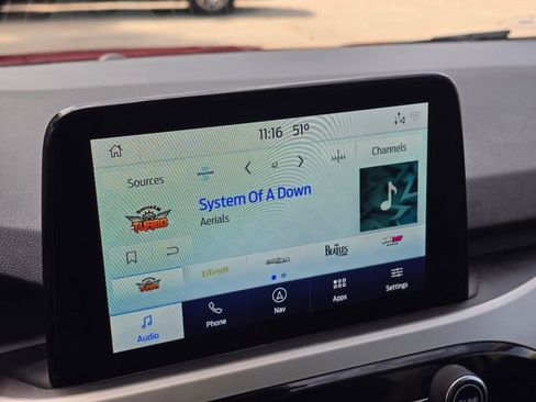 Used 2022 Ford Escape SE w/ SE Sport Appearance Package image 28