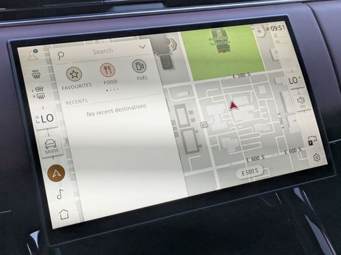 New 2025 Land Rover Range Rover Sport Dynamic SE image 11