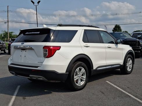 Certified 2023 Ford Explorer XLT w/ Equipment Group 202A AWD/4WD image 6