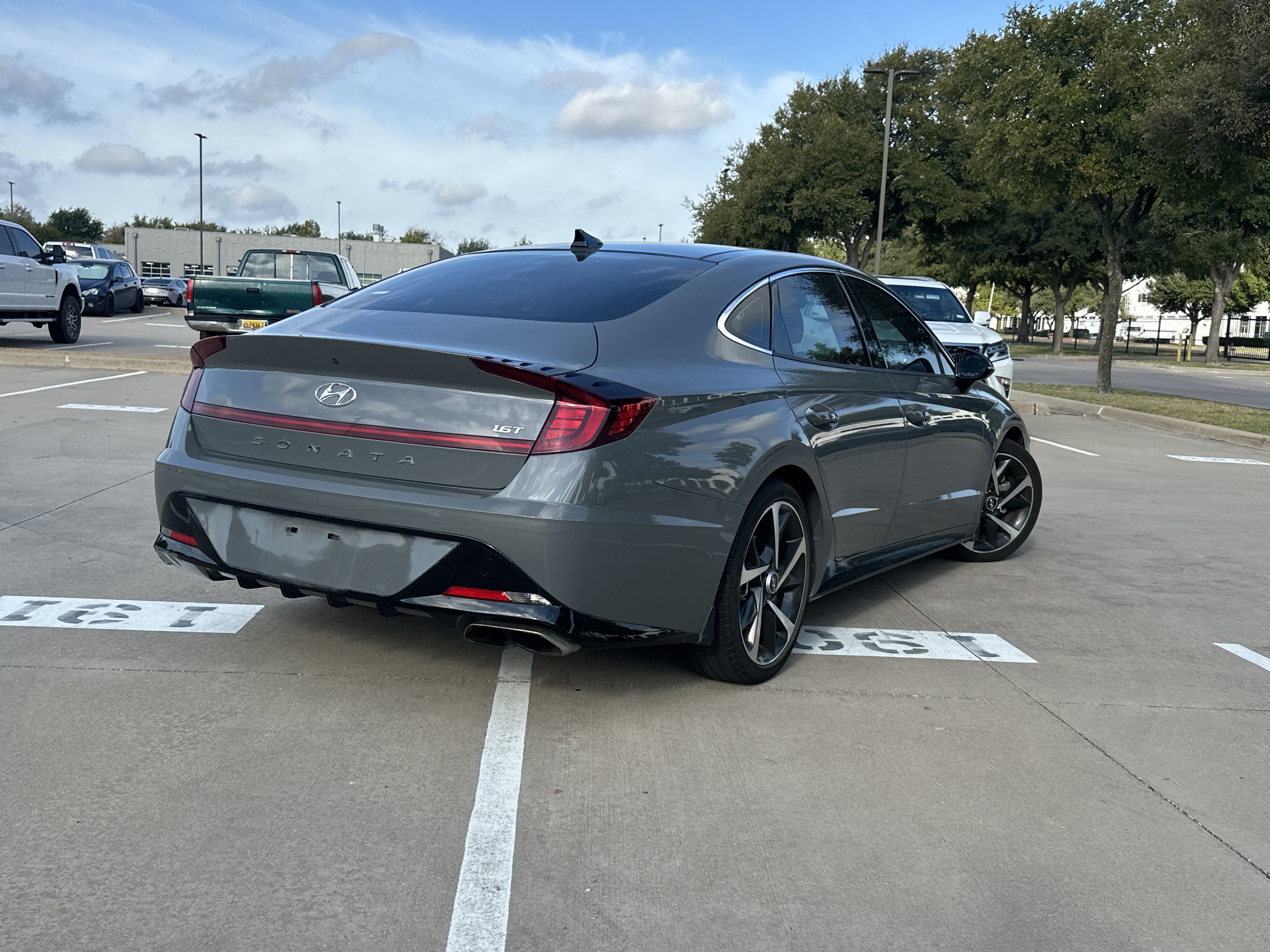 Used 2022 Hyundai Sonata SEL Plus FWD image 2