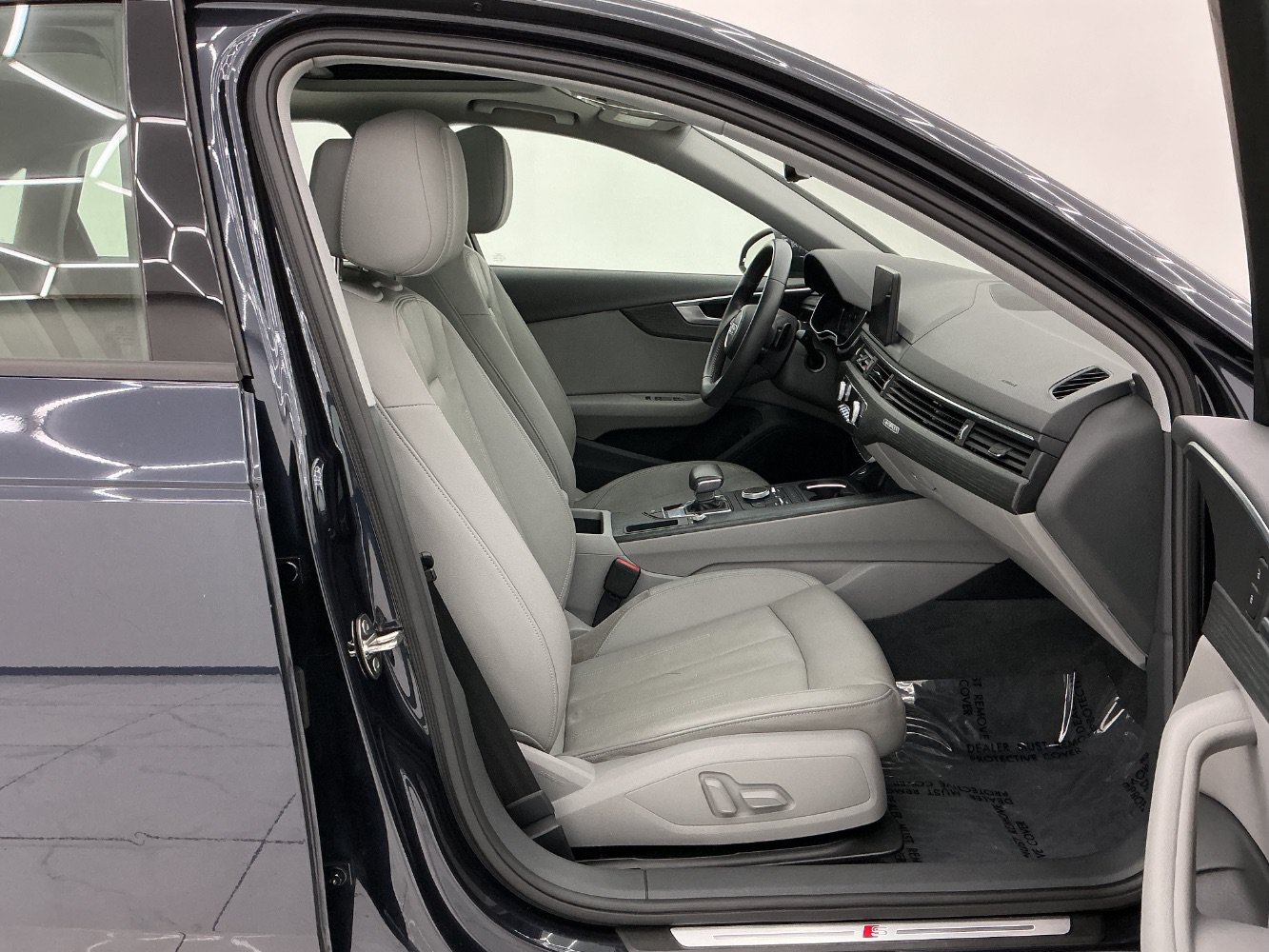 Used 2018 Audi A4 2.0T Premium AWD/4WD image 15