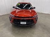 Used 2024 Chevrolet Trax ACTIV w/ Sunroof Package image 2