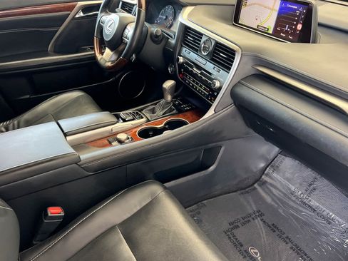 Used 2019 Lexus RX 350L FWD image 18