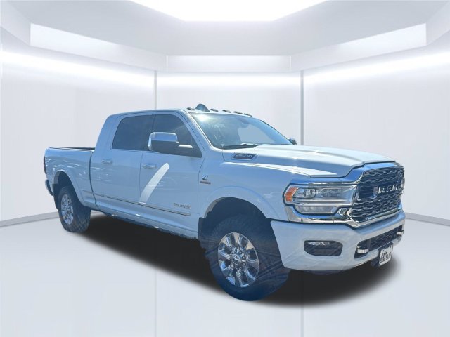 Used 2022 RAM 2500 Limited w/ Body Color Bumper Group AWD/4WD image 15