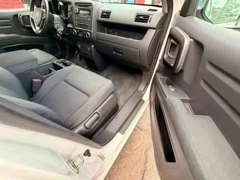 Used 2014 Honda Ridgeline Sport image 10