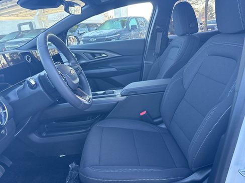 New 2026 Chevrolet Equinox EV LT image 20