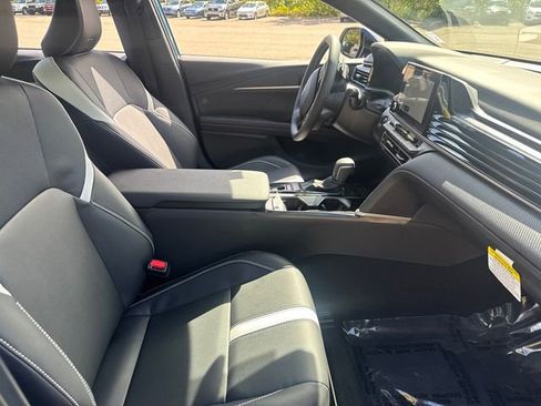 Certified 2025 Toyota Camry SE image 17