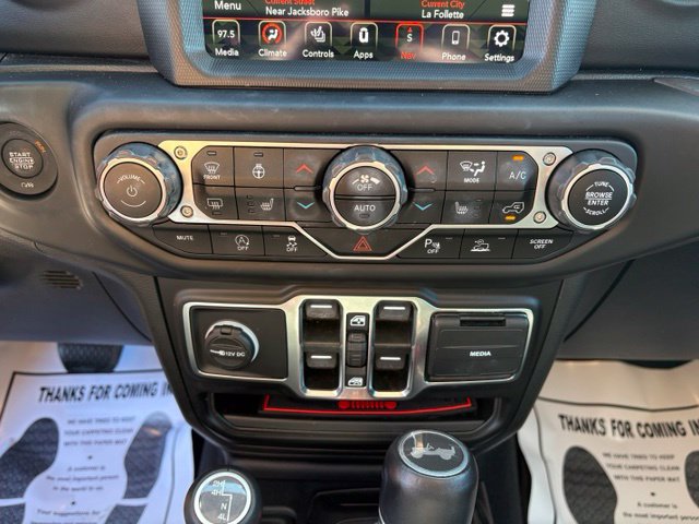 Used 2021 Jeep Wrangler Unlimited Sahara AWD/4WD image 21