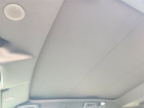 Used 2026 Land Rover Discovery Sport Landmark image 18