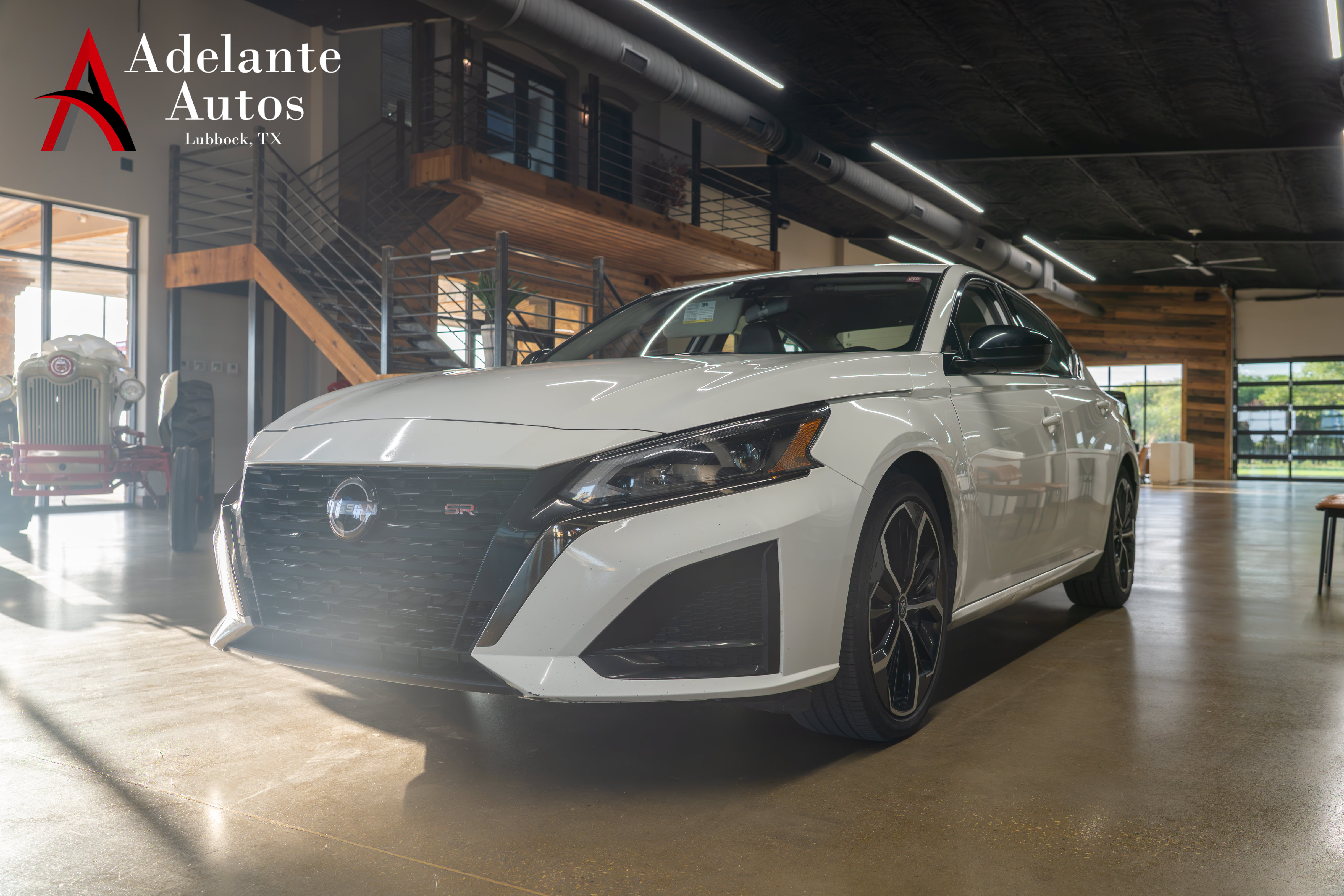 Used 2024 Nissan Altima 2.5 SR FWD image 1