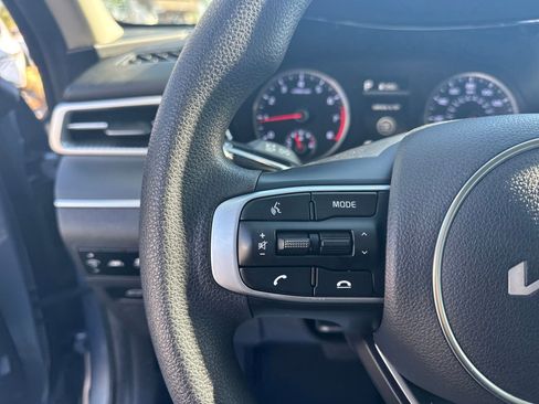 Used 2023 Kia K5 LXS image 14