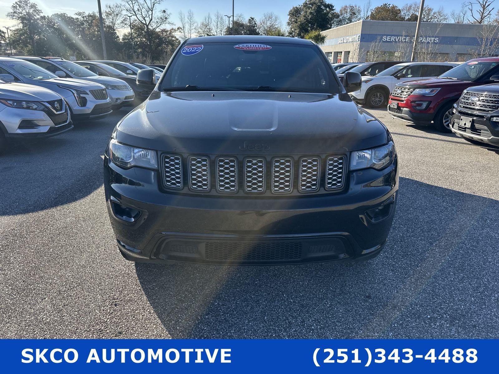 Used 2022 Jeep Grand Cherokee Laredo X AWD/4WD image 8