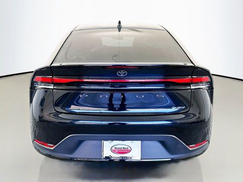 Used 2024 Toyota Prius LE image 6