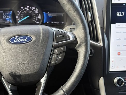 Certified 2024 Ford Edge SEL image 26