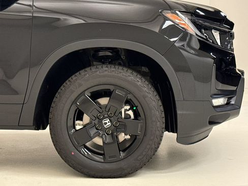 New 2026 Honda Ridgeline Black Edition image 6
