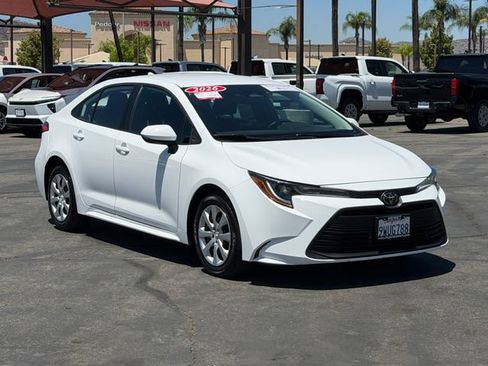 Used 2026 Toyota Corolla LE FWD image 3