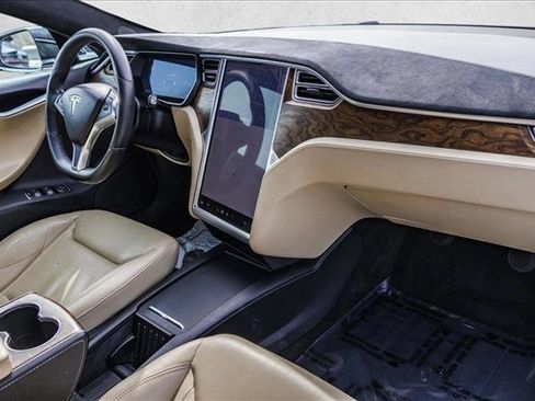 Used 2016 Tesla Model S 70D AWD/4WD image 26