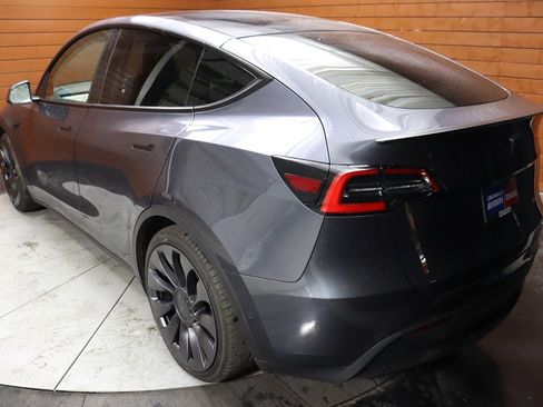Used 2022 Tesla Model Y Performance image 12