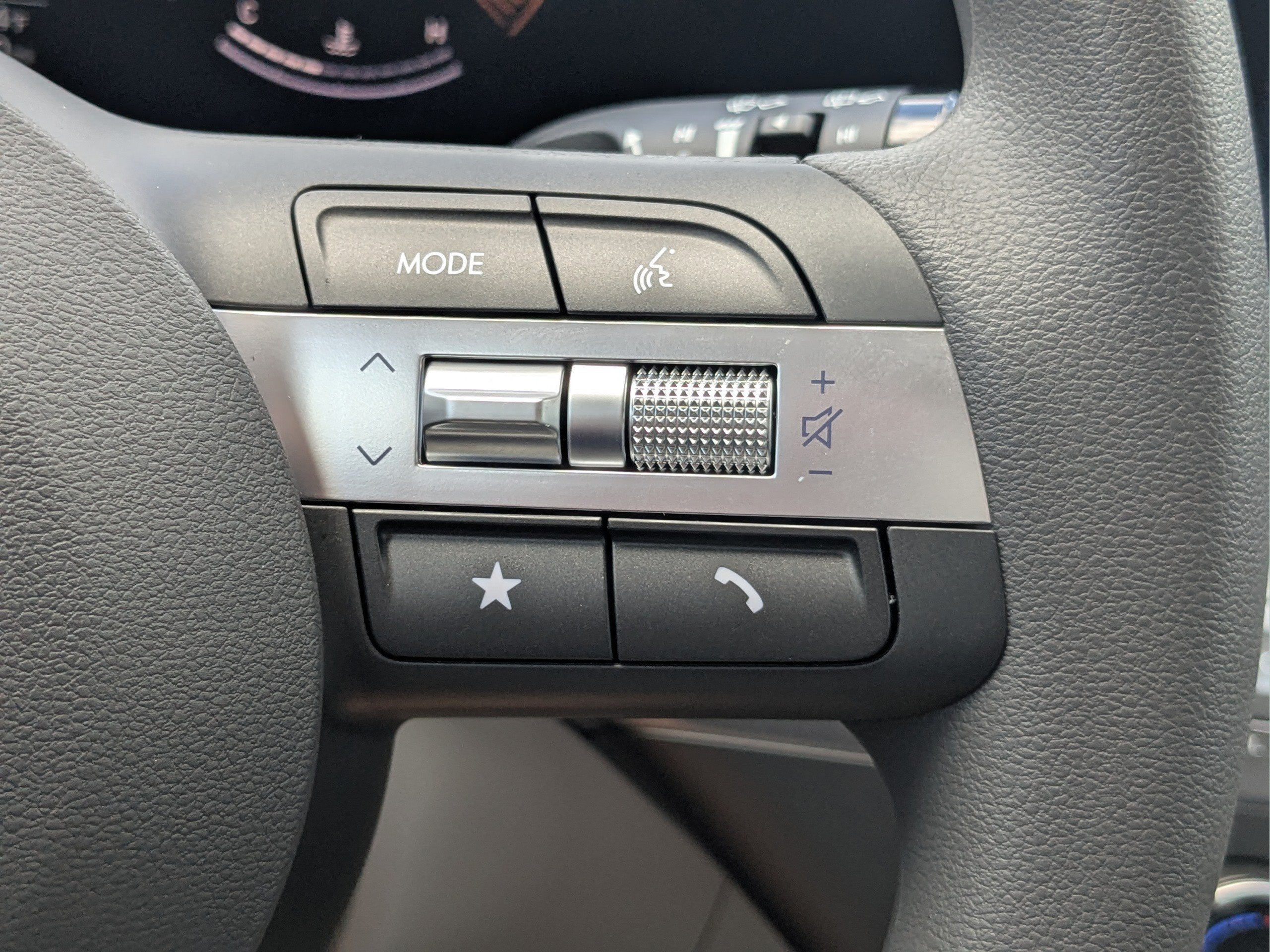 New 2027 Hyundai Kona SE FWD image 30