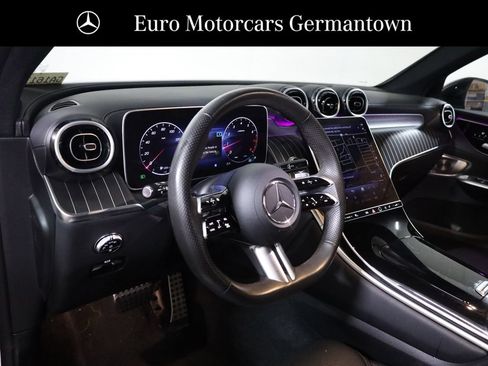 Used 2023 Mercedes-Benz GLC 300 4MATIC w/ AMG Line image 30