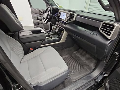 Used 2025 Toyota Tundra SR5 AWD/4WD image 40
