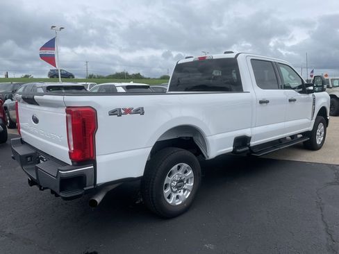 Used 2024 Ford F250 XLT image 4