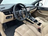 Certified 2024 Porsche Macan image 4