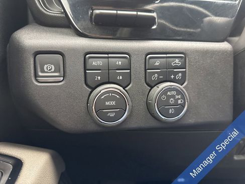 Used 2025 Chevrolet Silverado 2500 ZR2 w/ Technology Package image 18