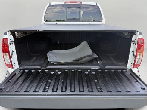 Used 2019 Nissan Frontier SL AWD/4WD image 15