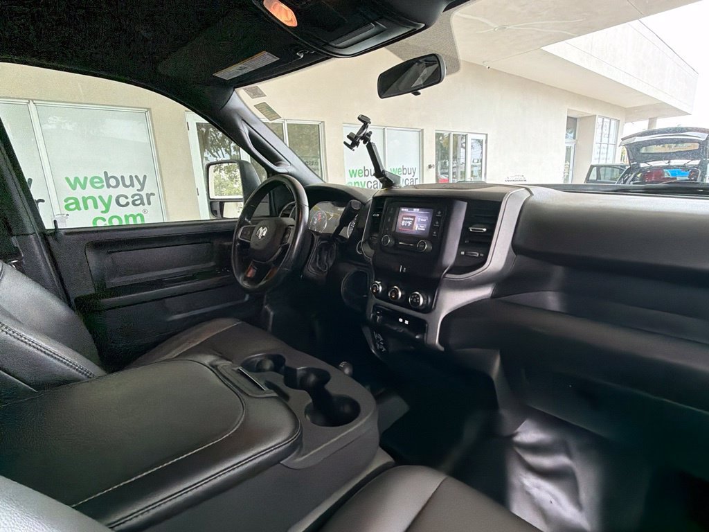 Used 2024 RAM 2500 Tradesman w/ Chrome Appearance Group AWD/4WD image 28