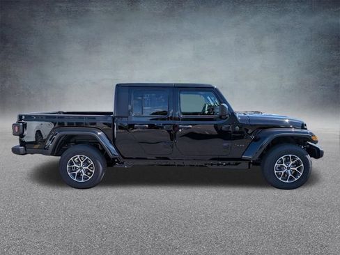 New 2026 Jeep Gladiator Sport AWD/4WD image 2