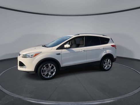 Used 2016 Ford Escape Titanium w/ Equipment Group 301A image 4
