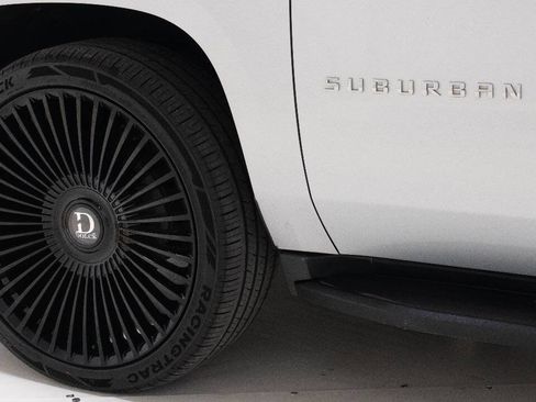 Used 2016 Chevrolet Suburban LT image 68