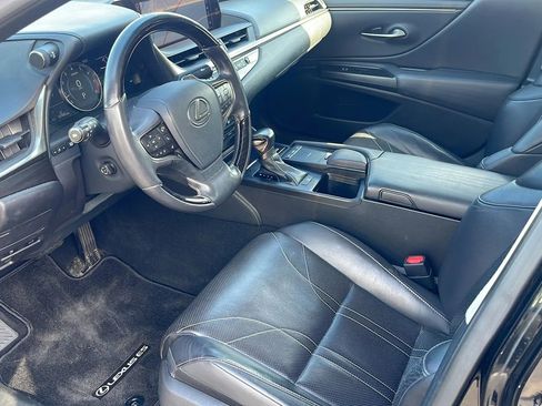 Used 2019 Lexus ES 350 w/ Accessory Package 2 FWD image 24