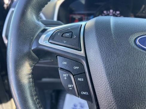 Used 2020 Ford Edge SEL image 14