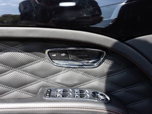Used 2019 Bentley Mulsanne RWD image 22