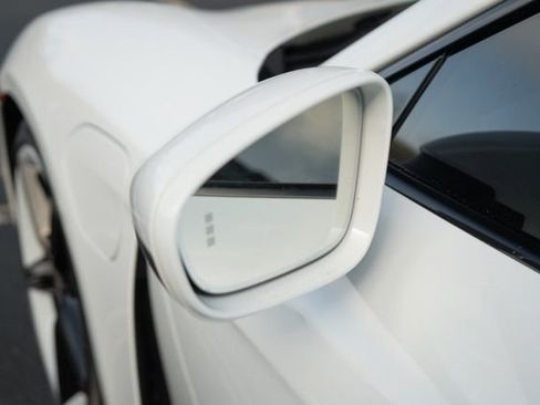 Used 2022 Porsche Taycan image 35