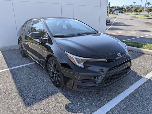 Certified 2023 Toyota Corolla SE FWD image 1