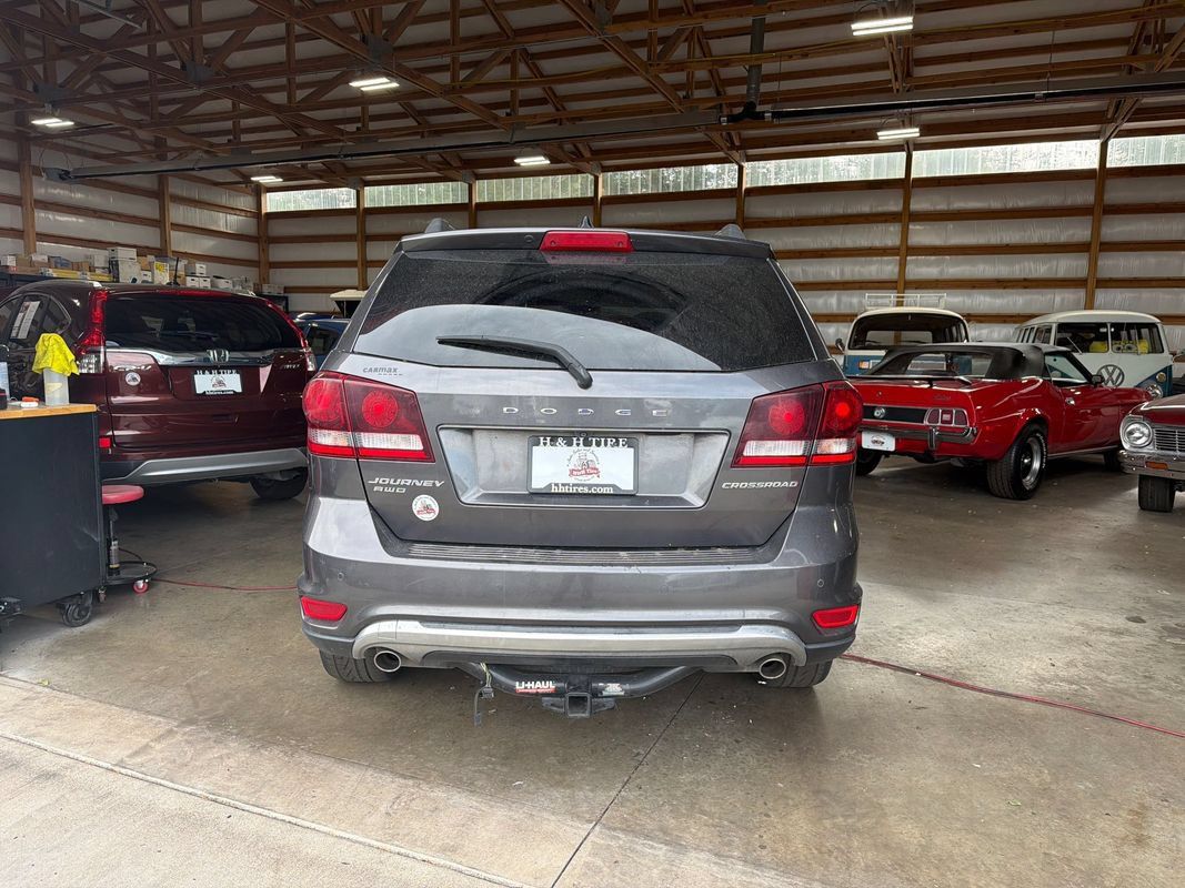 Used 2017 Dodge Journey Crossroad w/ Popular Equipment Group AWD/4WD image 9