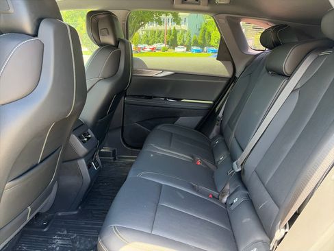 Certified 2025 Cadillac Optiq Sport 2 w/ LPO, Floor Liner Package AWD/4WD image 9
