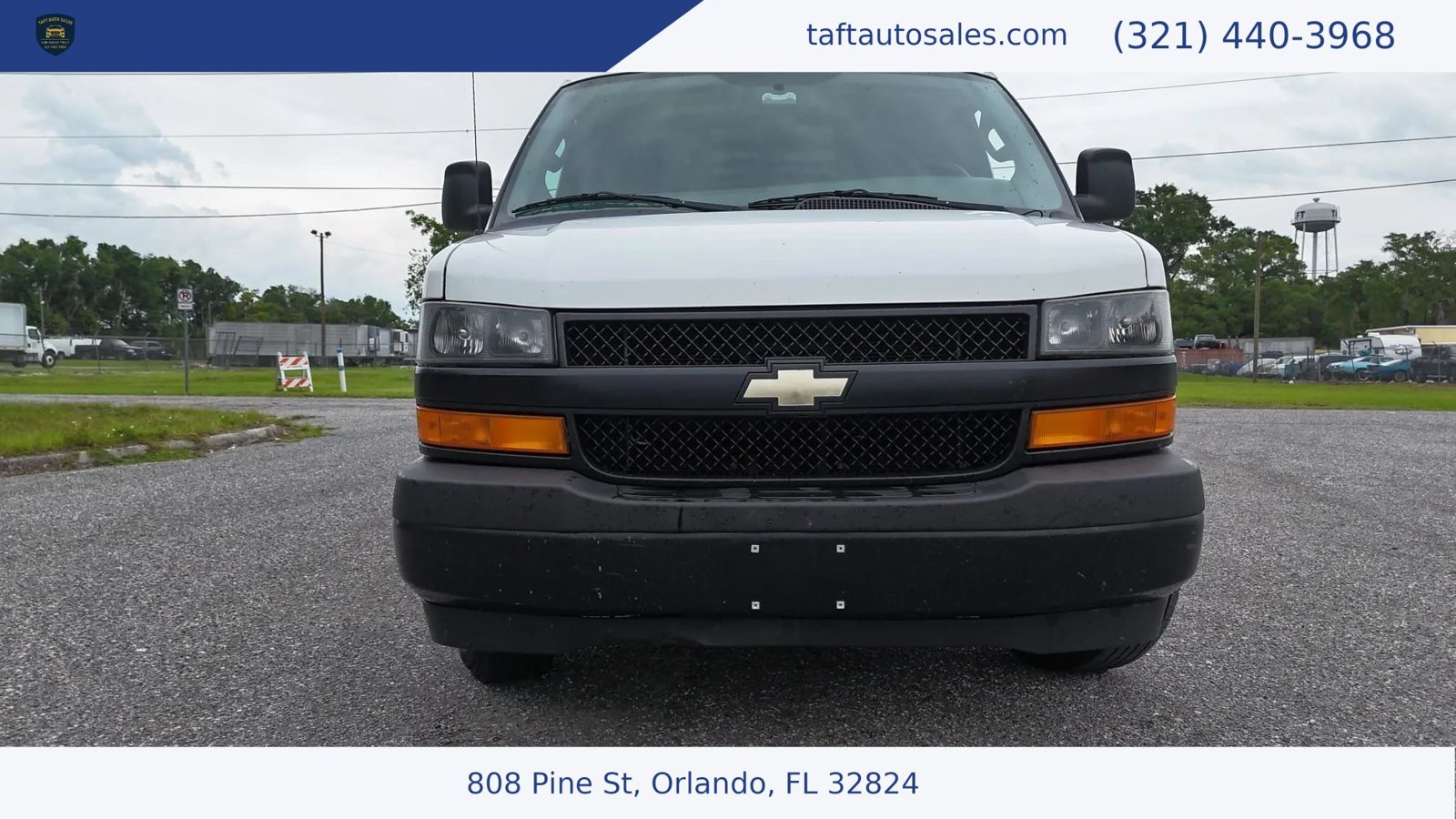Used 2020 Chevrolet Express 2500 Extended w/ Communications Package RWD image 4