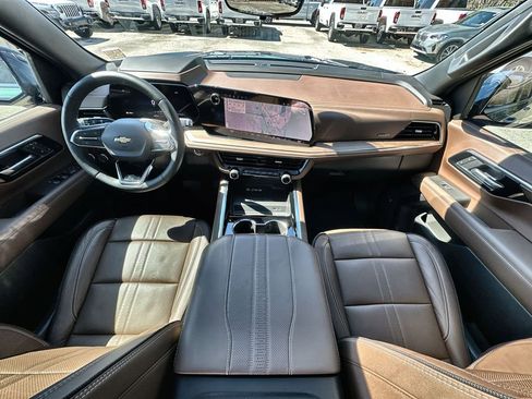 Certified 2025 Chevrolet Tahoe High Country w/ Sun And Tow Package image 21