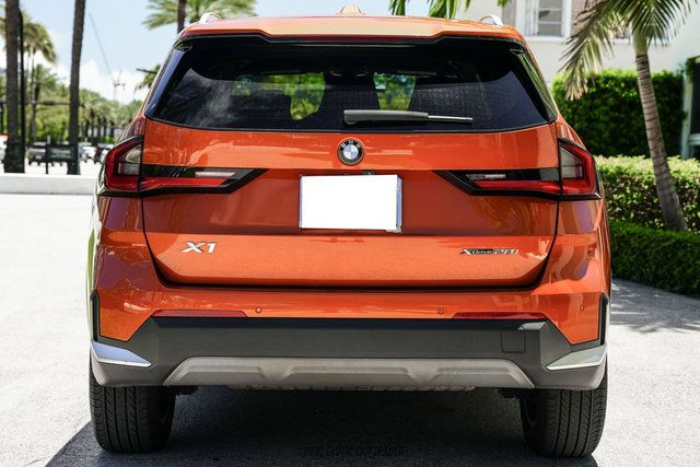 Used 2023 BMW X1 xDrive28i AWD/4WD image 7